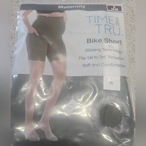 Time and Tru Women's Maternity Bike Short Size Small 4-6 Olive NWT
